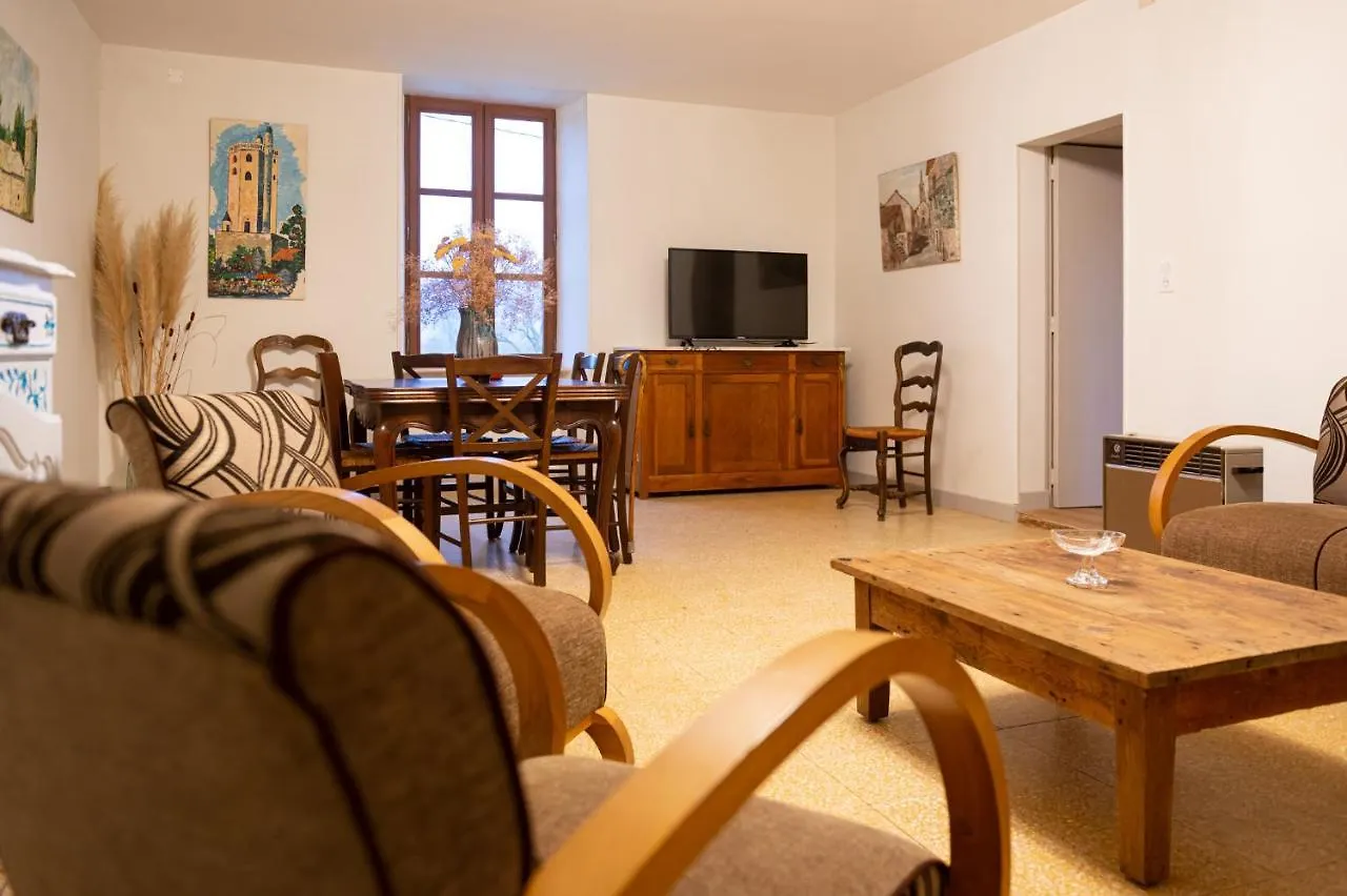 Holiday home Gite De Grailhes Aguessac
